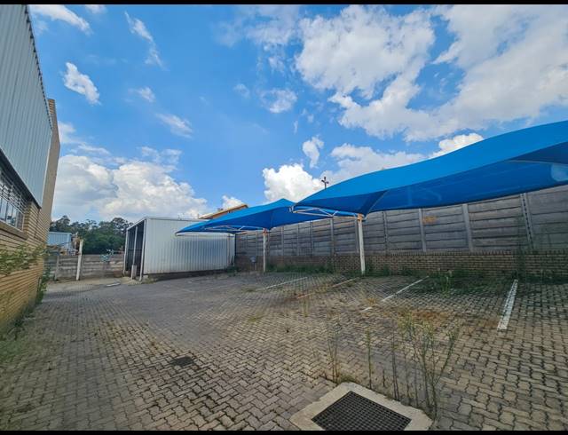 1,842M² SHOWROOM TO LET IN BRUMA